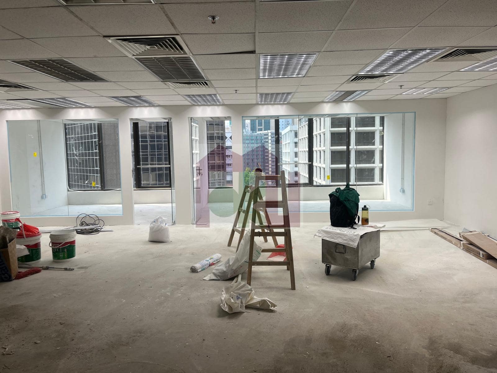 Tsim Sha Tsui Centre - West Wing building or unit photo